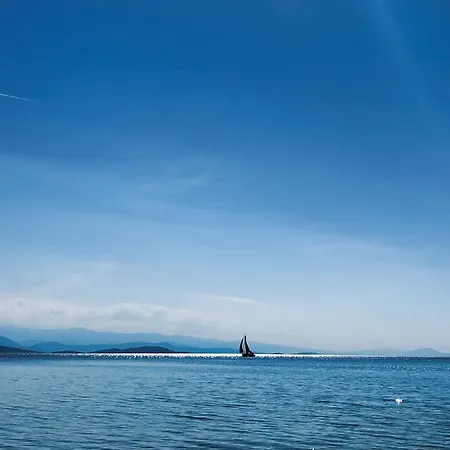 Lefkothea Apartment *